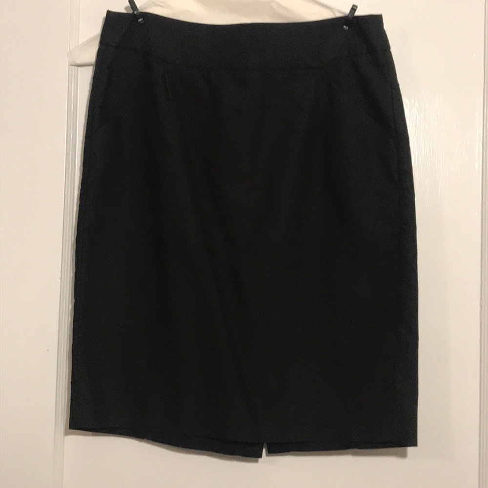 Black J CREW Pencil skirt With Pockets!!